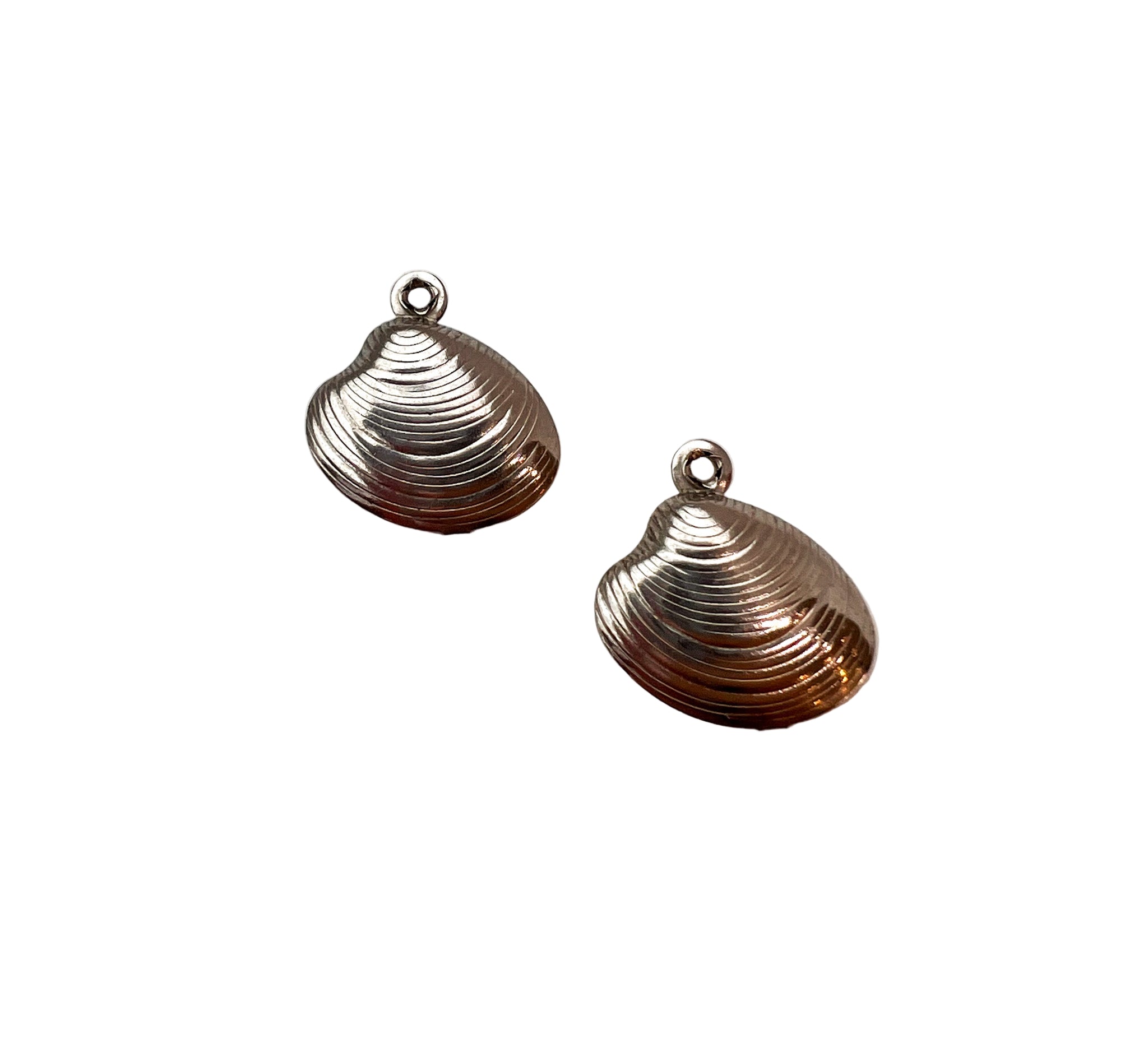 Silver Clam Charm