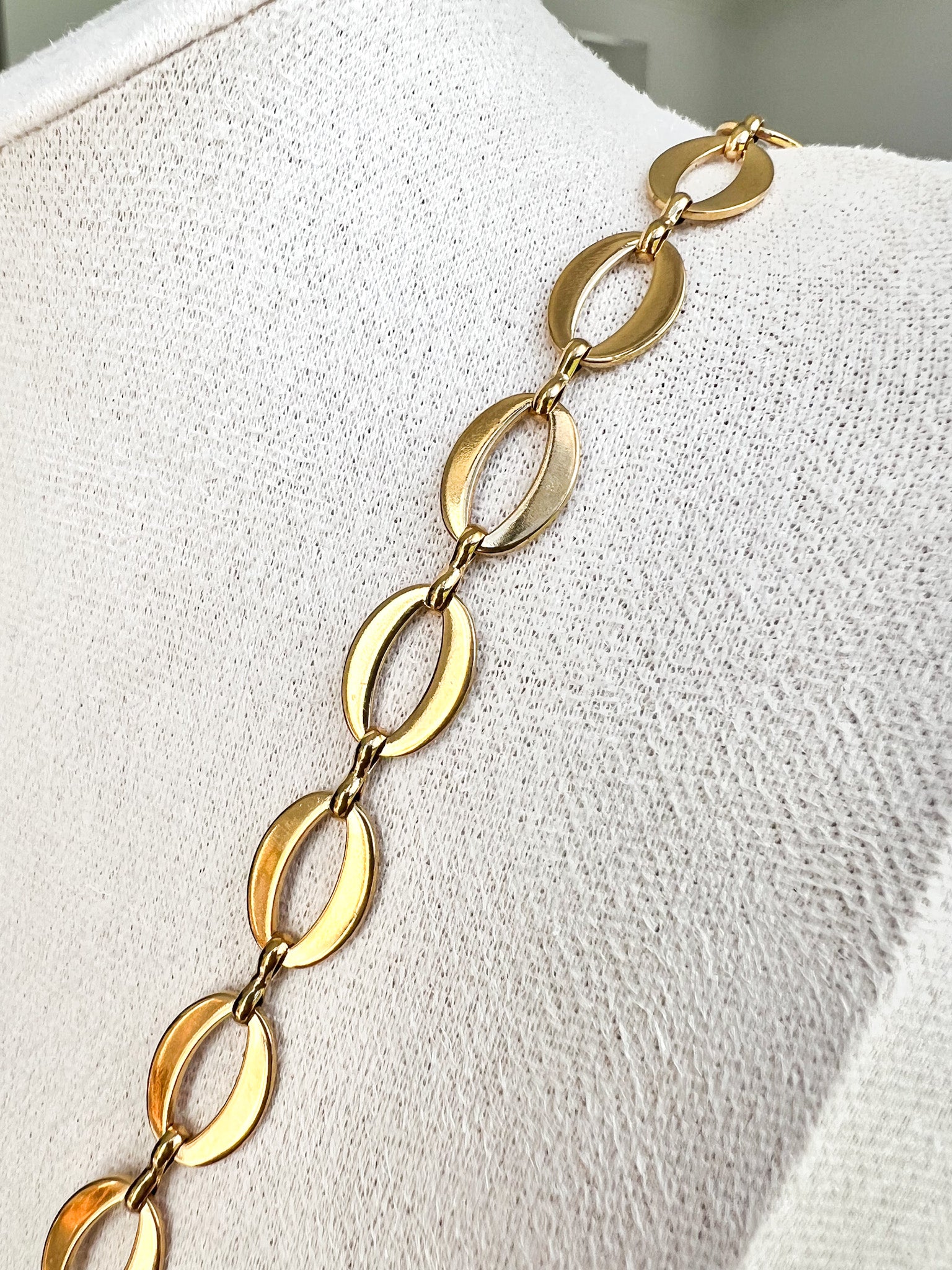 Sena Chain