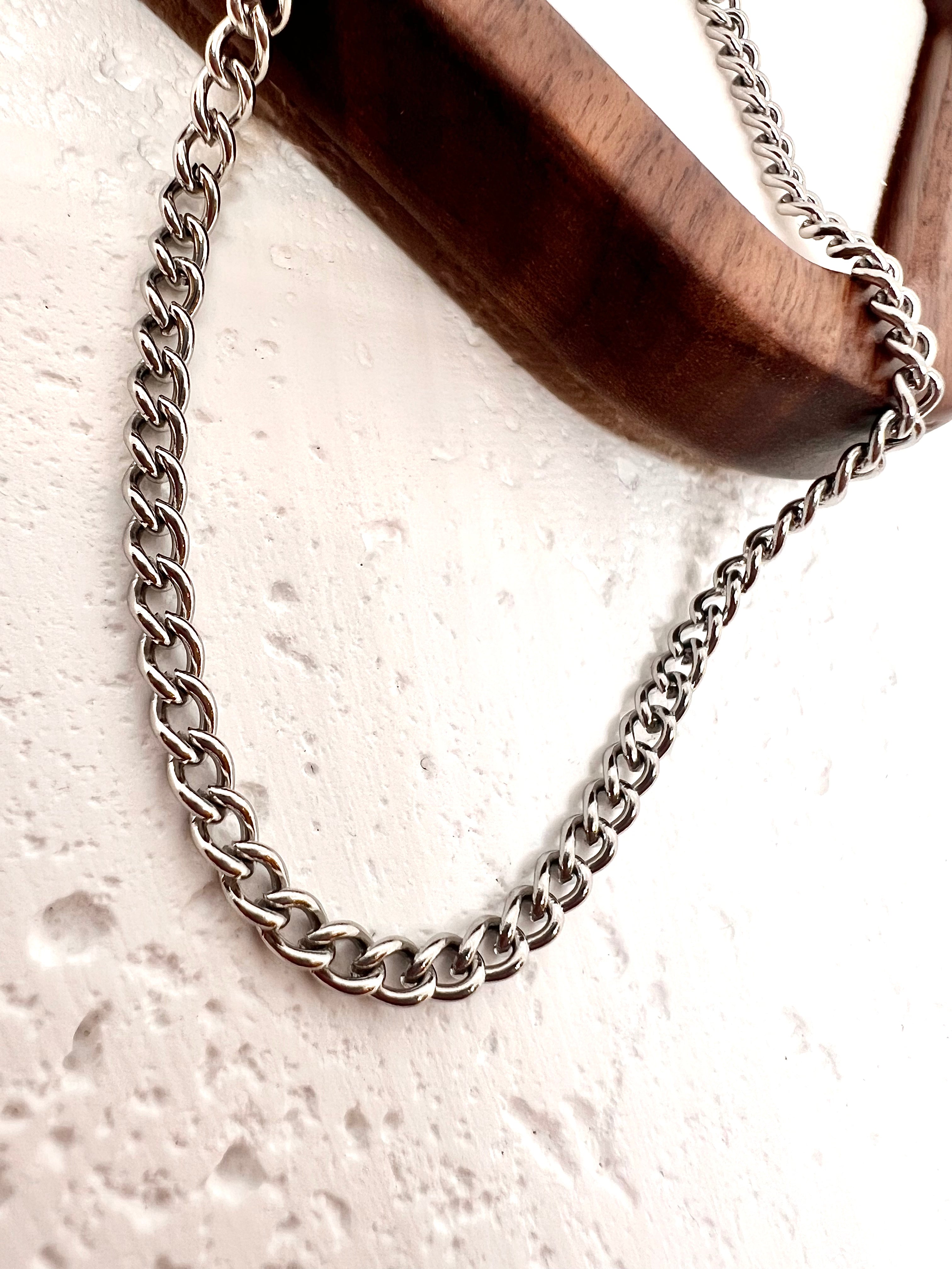 Calla Chain