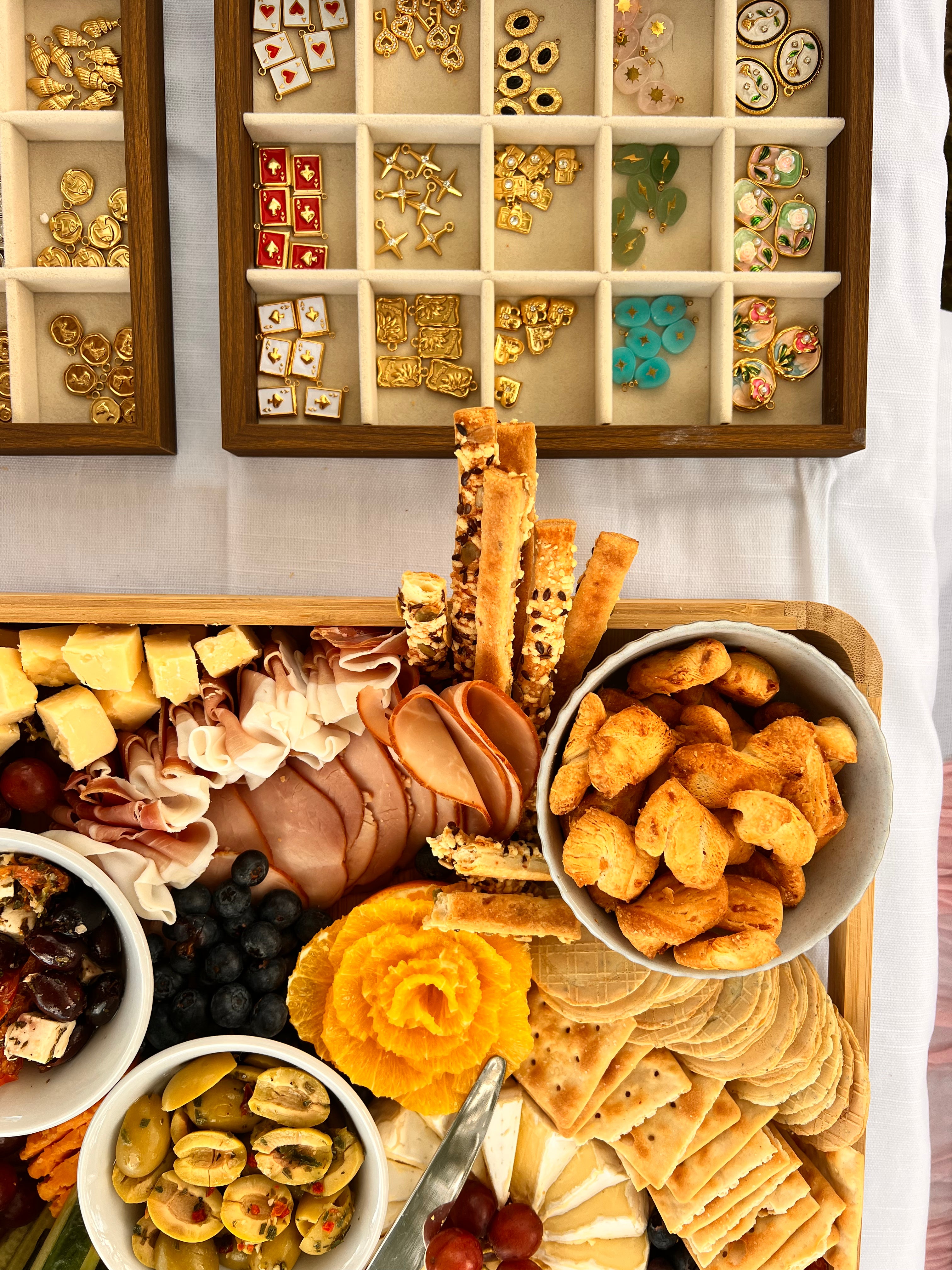CHARM BAR WORKSHOP